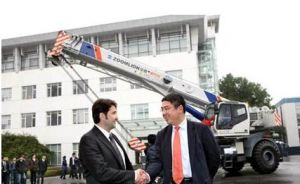 2015���ϰ������ȫ������ԽҰ���ؙC(j��)�Ј�����